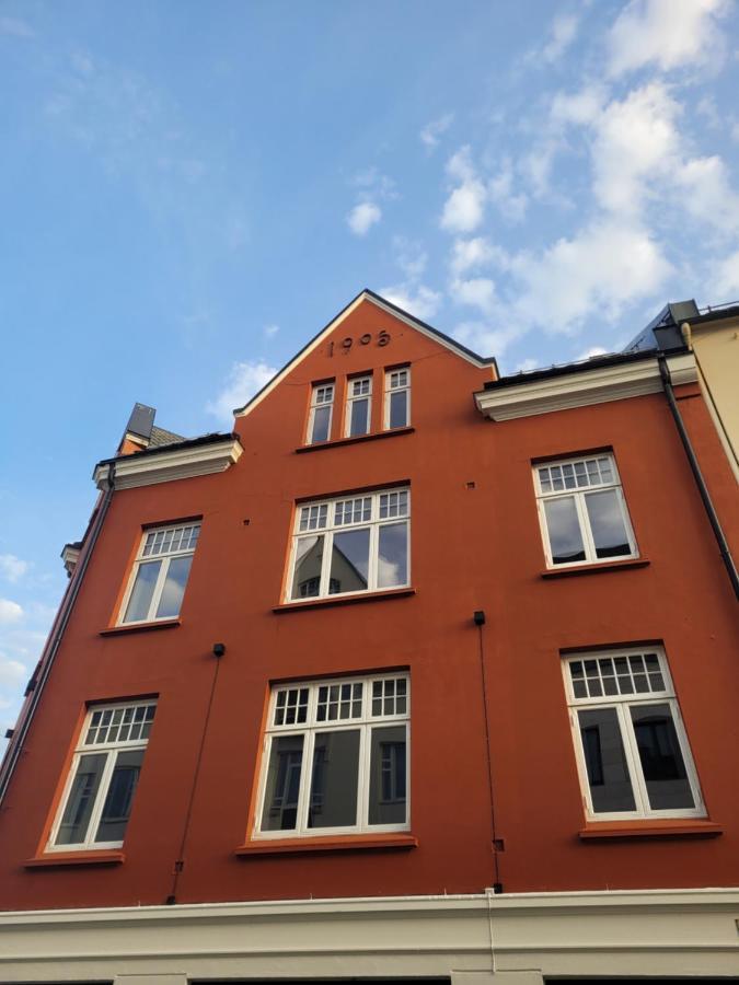 Single Elegant Room I Sentrum- Sea View Ålesund Εξωτερικό φωτογραφία